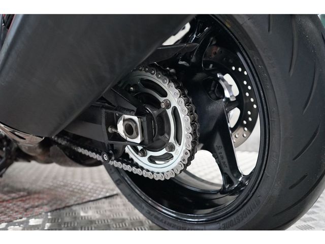 suzuki - gsx-r-1300-hayabusa