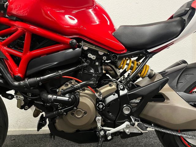 ducati - monster-821