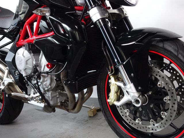 mv-agusta - brutale-800
