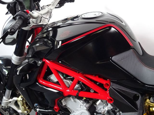 mv-agusta - brutale-800