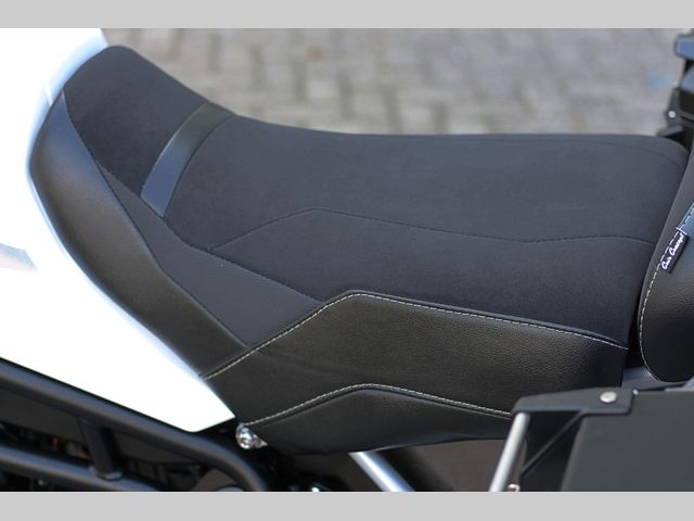 triumph - tiger-900-gt-pro