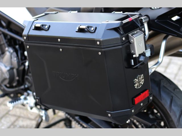 triumph - tiger-900-gt-pro