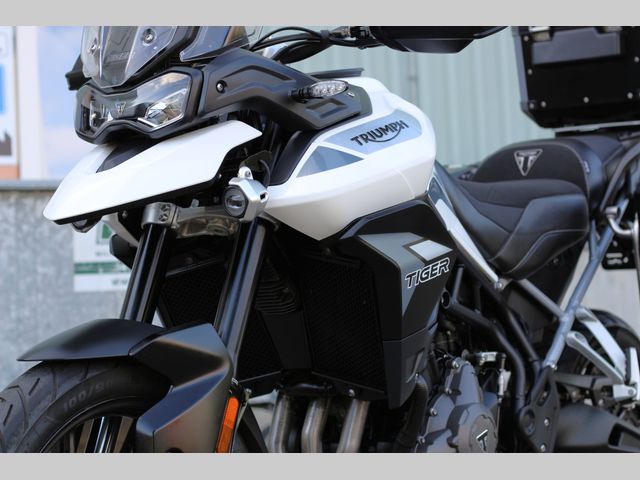 triumph - tiger-900-gt-pro