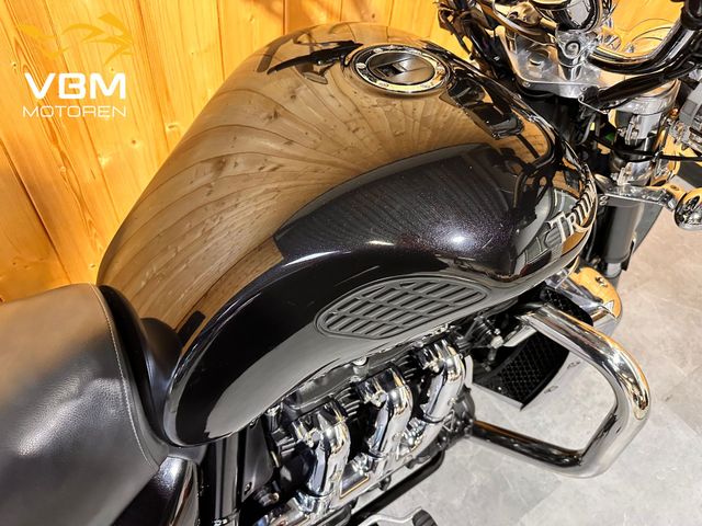 triumph - rocket-iii-roadster-abs
