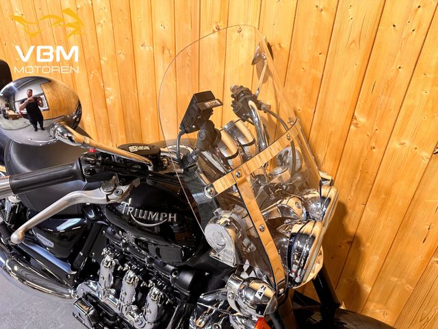 triumph - rocket-iii-roadster-abs