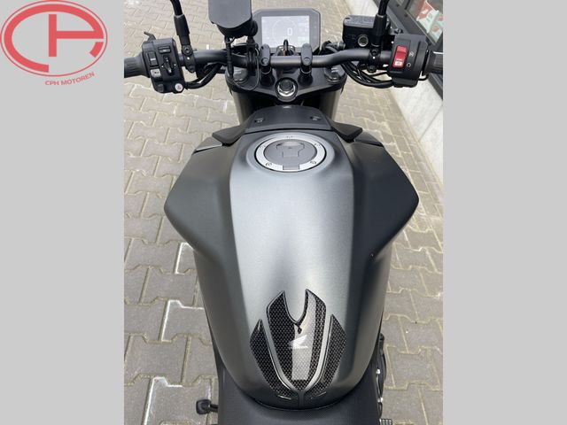 honda - cb-750-hornet