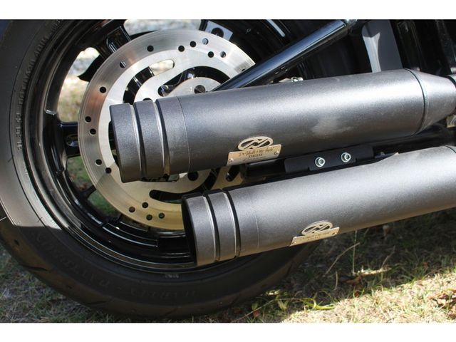 harley-davidson - street-bob-114-fxbbs