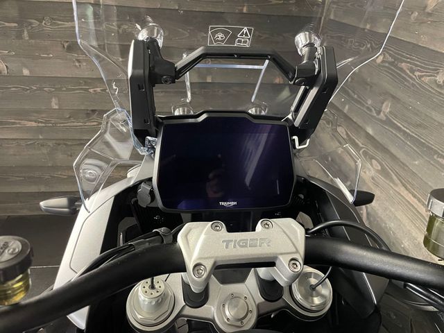 triumph - tiger-1200-gt-explorer