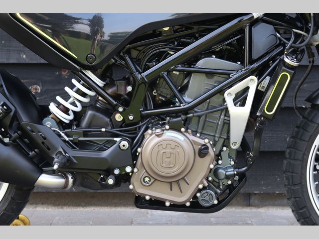 husqvarna - svartpilen-401