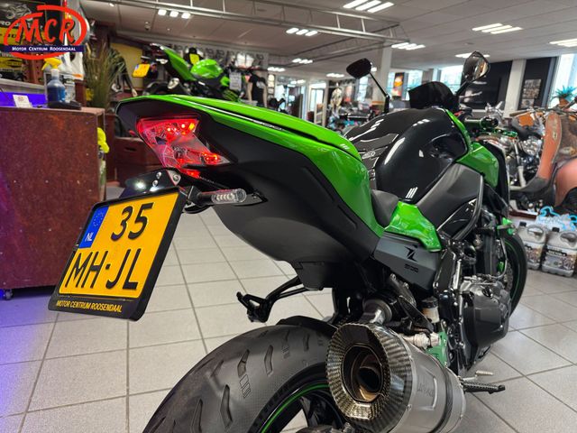 kawasaki - z900