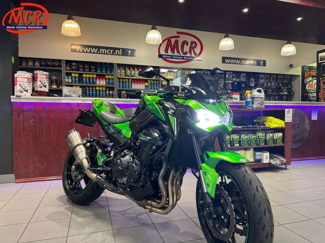 kawasaki - z900