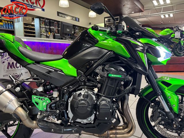 kawasaki - z900