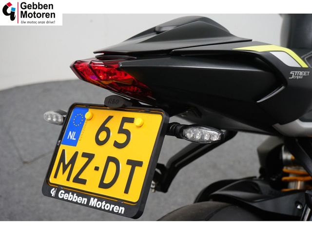 triumph - street-triple-rs