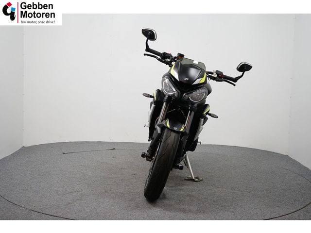 triumph - street-triple-rs