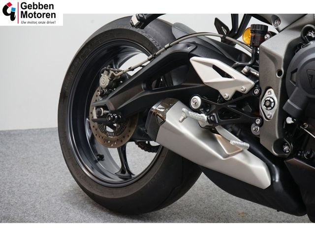 triumph - street-triple-rs