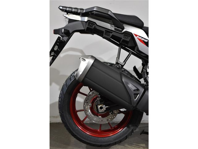 suzuki - v-strom-1050