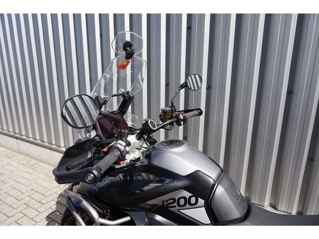 triumph - tiger-1200-gt-pro
