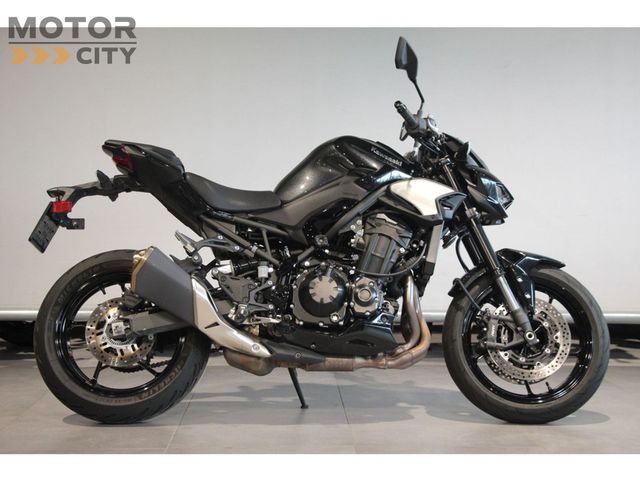 kawasaki - z900