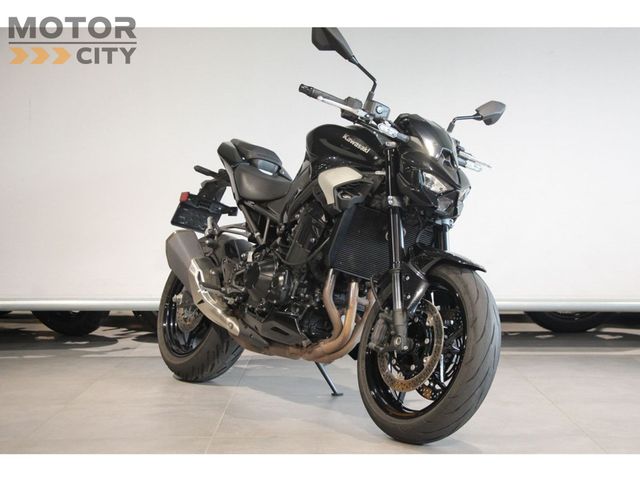 kawasaki - z900