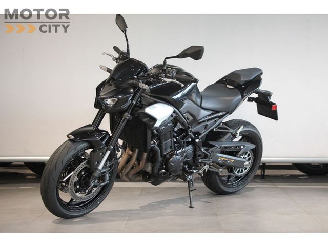 kawasaki - z900