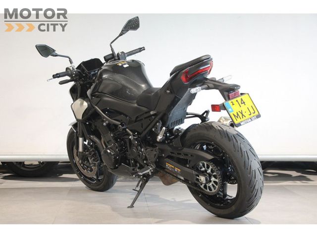 kawasaki - z900