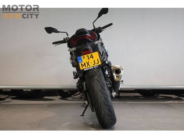 kawasaki - z900