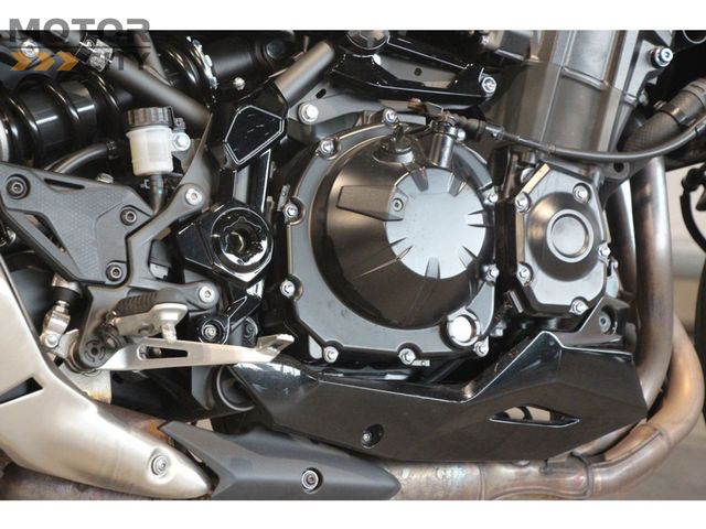 kawasaki - z900
