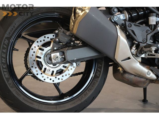 kawasaki - z900