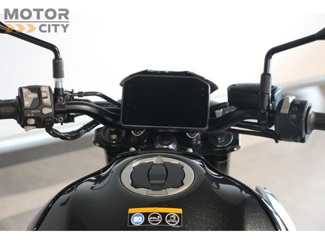 kawasaki - z900