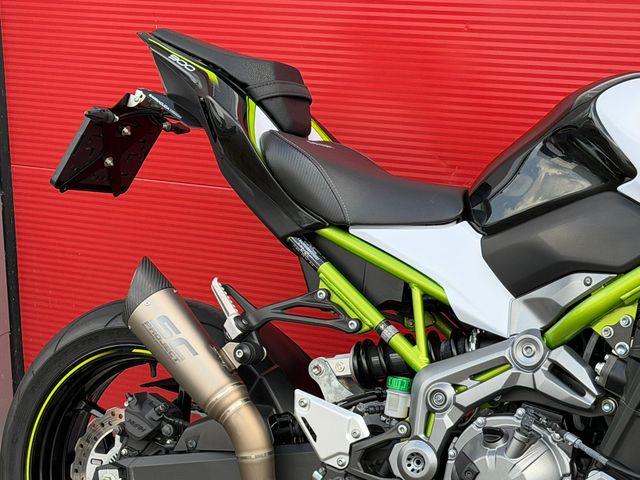 kawasaki - z900