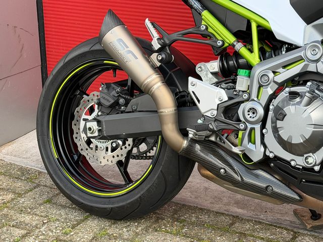 kawasaki - z900