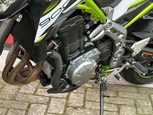 kawasaki - z900