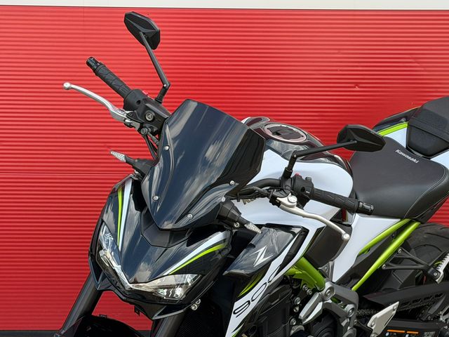 kawasaki - z900
