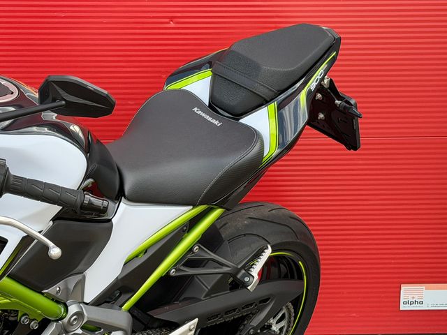 kawasaki - z900