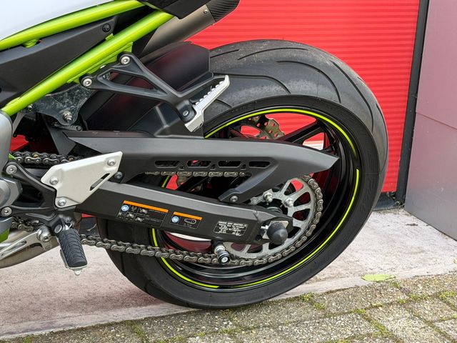 kawasaki - z900