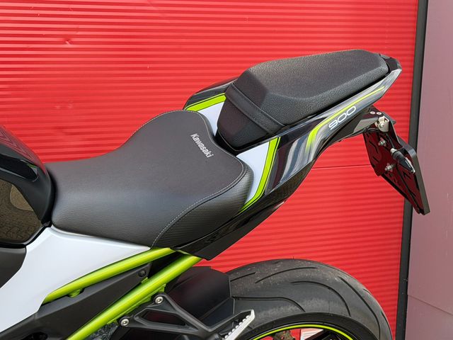 kawasaki - z900