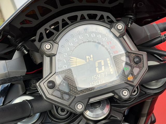 kawasaki - z900