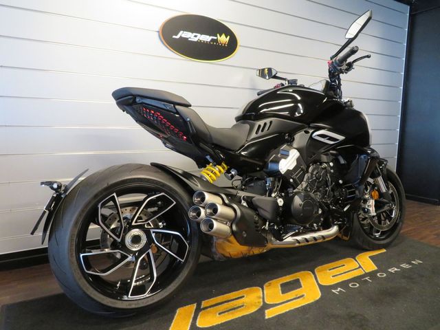 ducati - diavel-v4