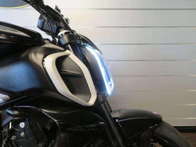 ducati - diavel-v4