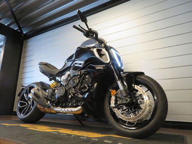 ducati - diavel-v4