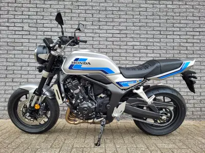 HONDA CB 1000 F – foto 3
