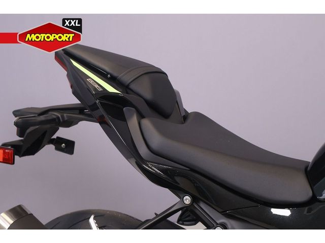 kawasaki - ninja-zx-6r