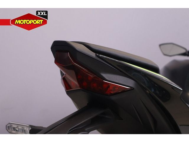 kawasaki - ninja-zx-6r