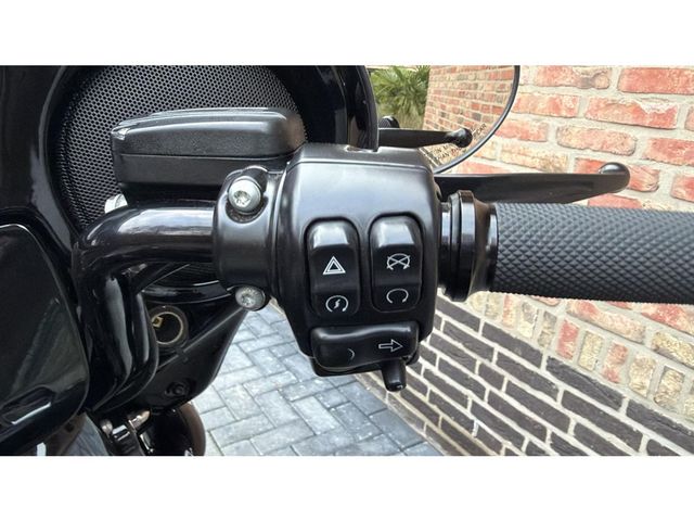 harley-davidson - street-glide-special-flhxs