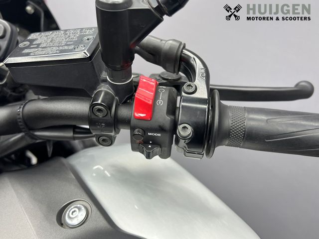 yamaha - xsr-900