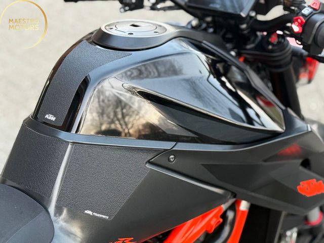 ktm - 1290-super-duke-r