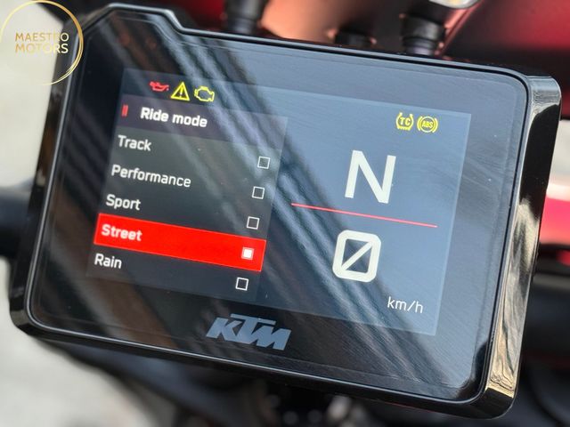 ktm - 1290-super-duke-r