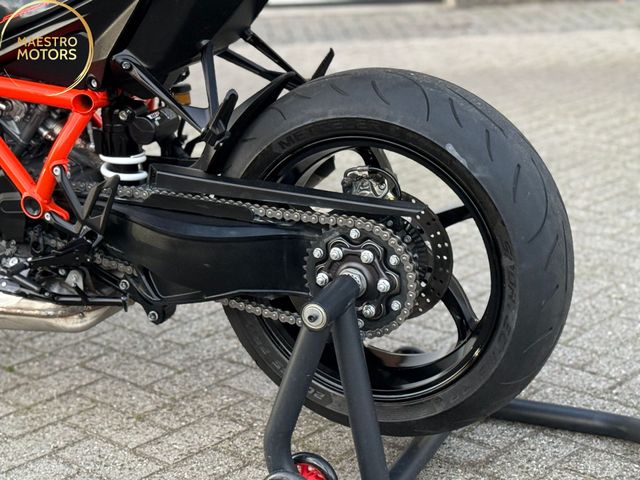 ktm - 1290-super-duke-r