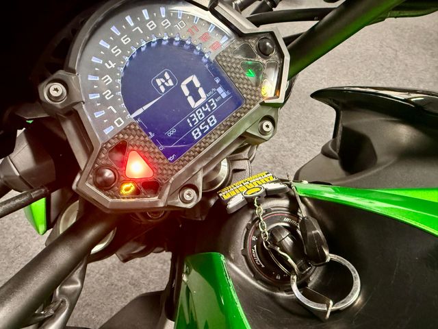 kawasaki - z900