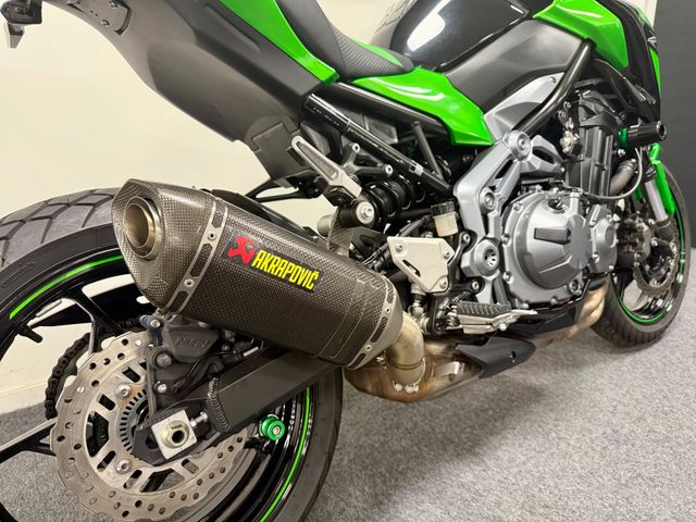kawasaki - z900